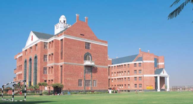 Photo Credit; India Today, intoday.in 5) Scottish High International, Gurgaon- Built in a typical Scottish style, the school gives a very foreign feel with its infrastructure. The marvelous architecture is environmental friendly with a combination of technological classrooms. The school is affiliated to Cambridge University and provides training courses in association with the British and American Library.  